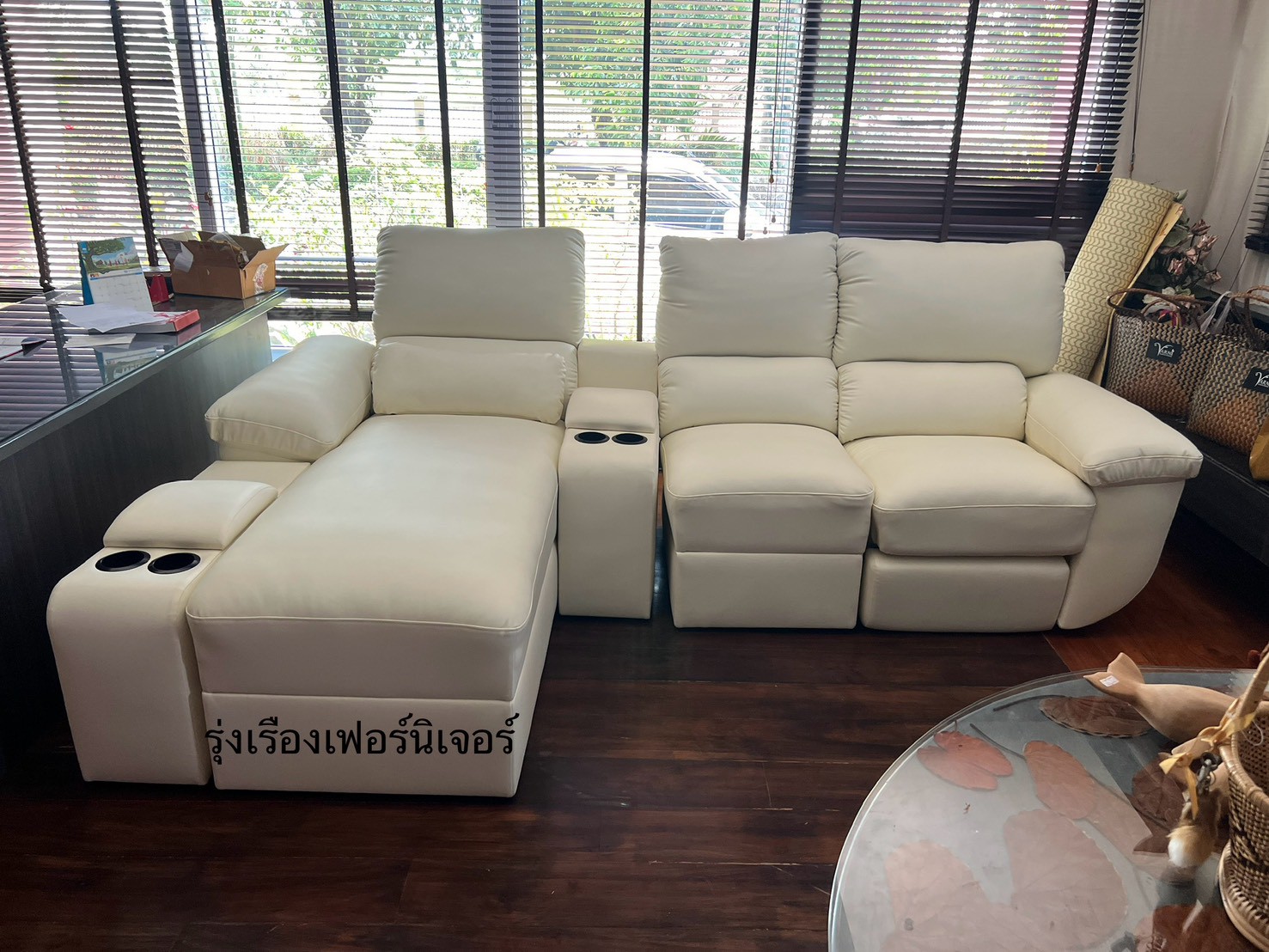 ผลงานรุ่งเรืองเฟอร์นิเจอร์ 11